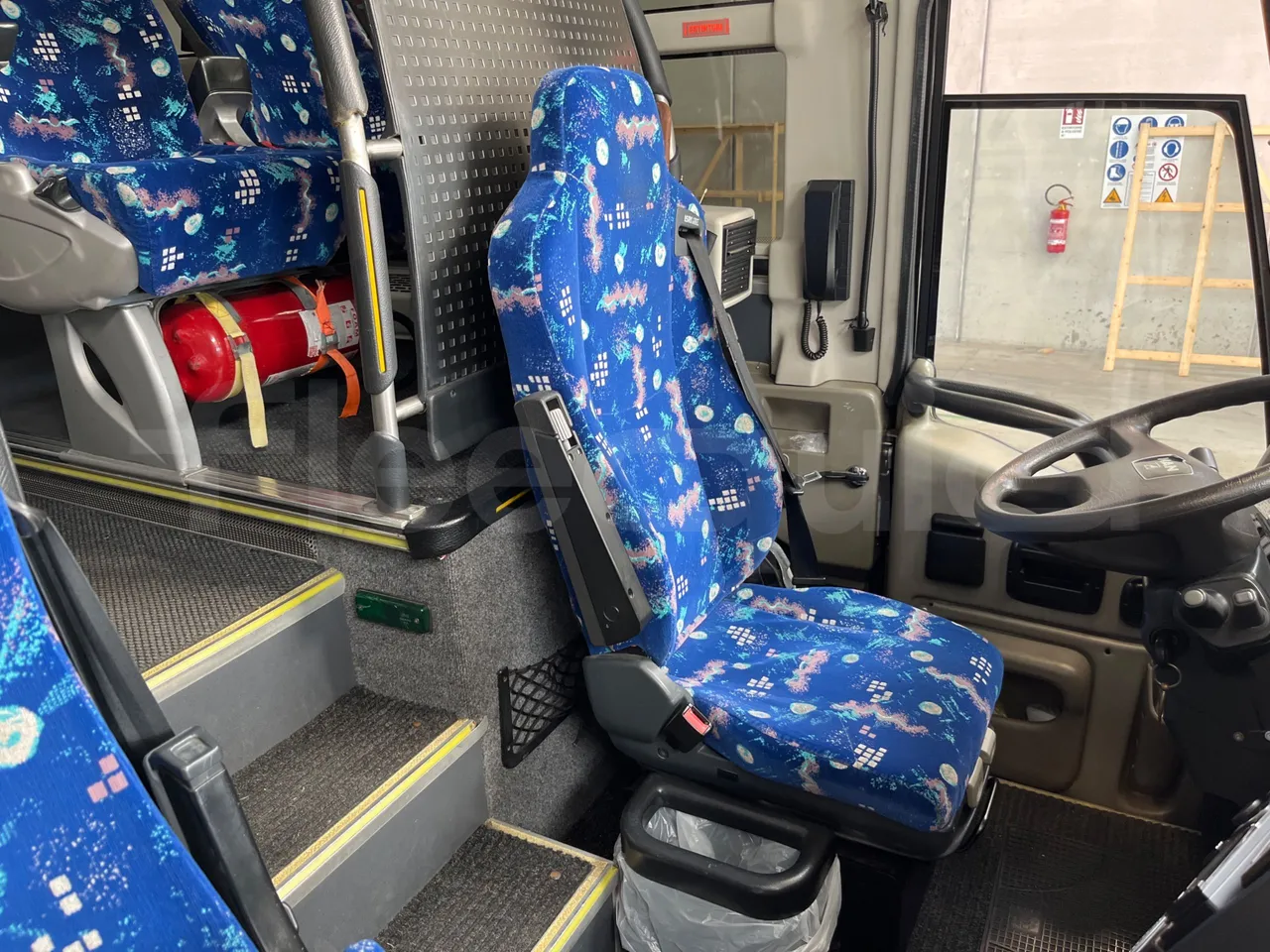 Beulas Scania Aura 18.460 - EUR3 - 338kW - 12m - driver's seat photo