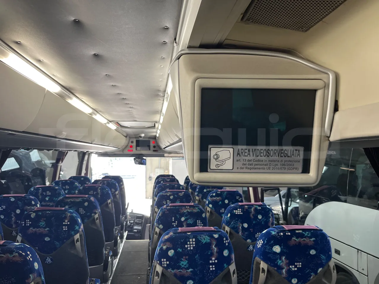 Beulas Scania Aura 18.460 - EUR3 - 338kW - 12m - monitor detail photo