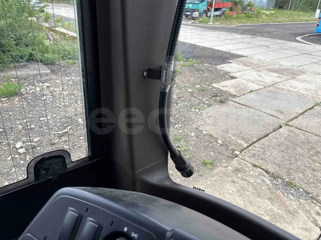 Iveco Urbanway - driver microphone accessories photo