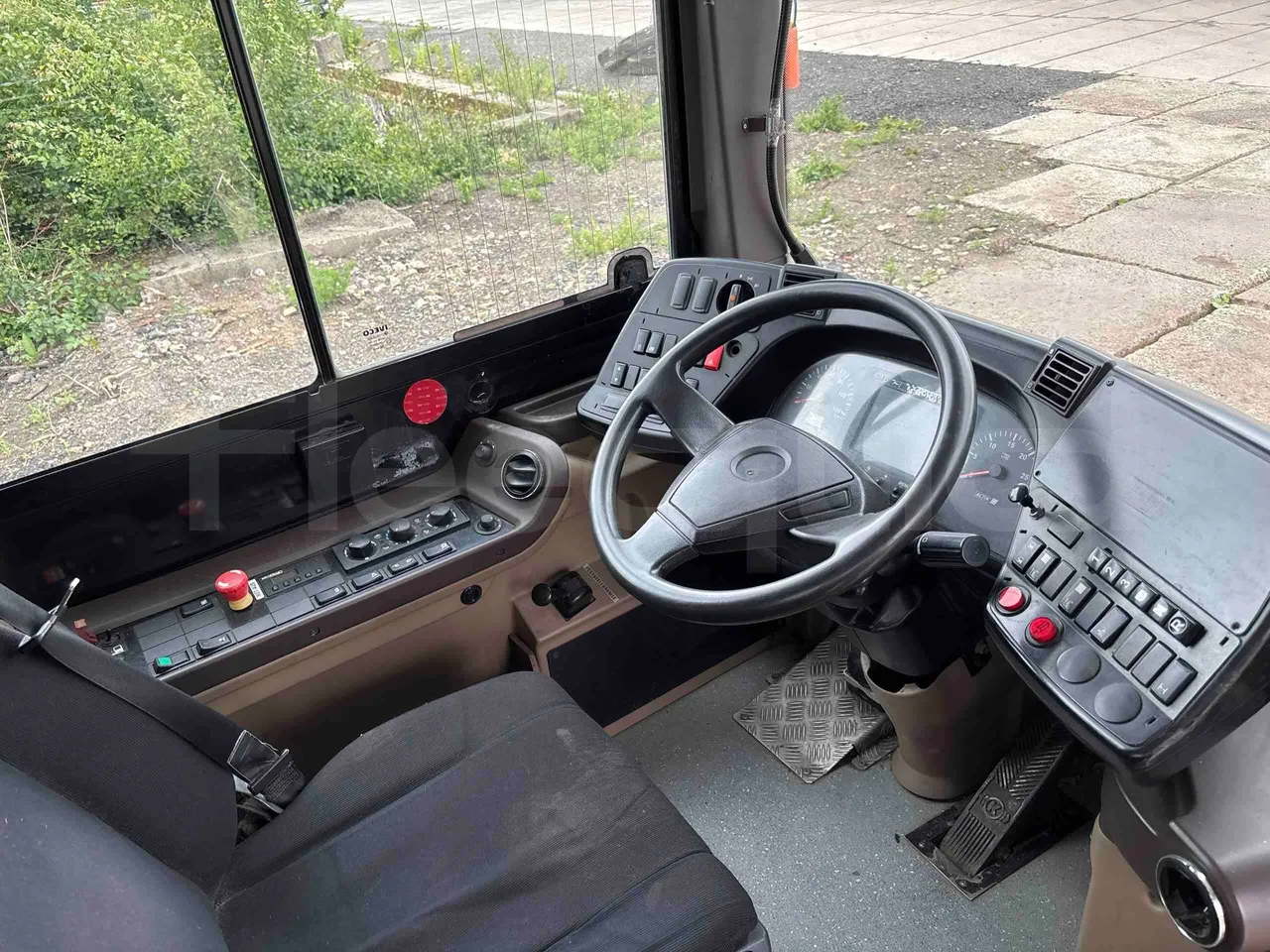 Iveco Urbanway - buttons panels on
