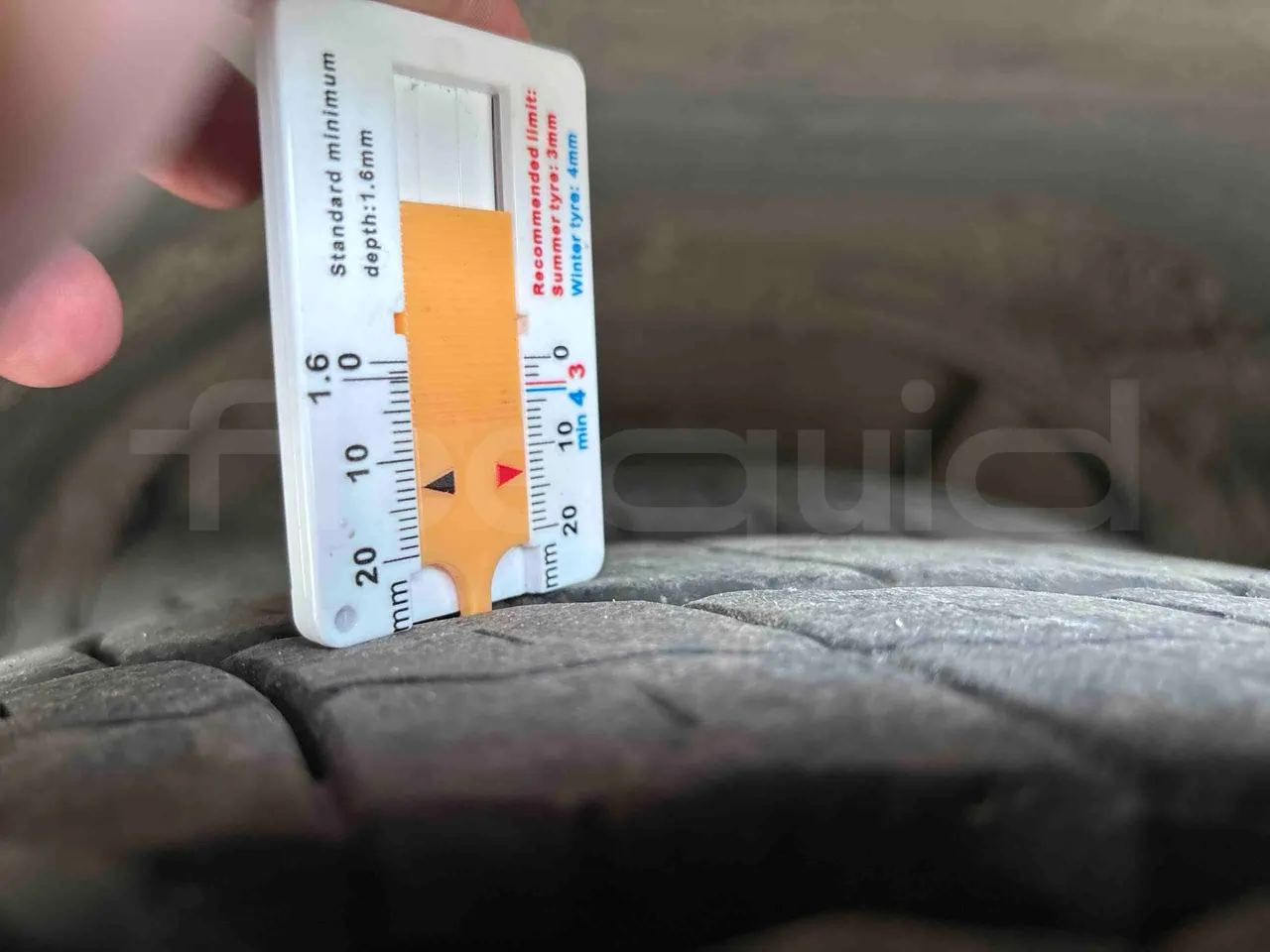 Iveco Urbanway - tread condition second axle tires right