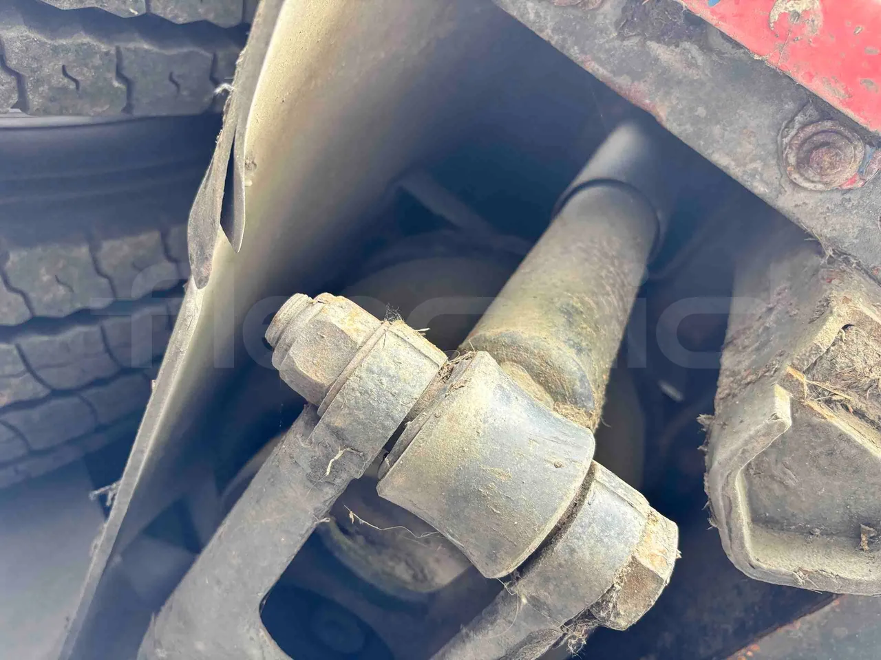 Iveco Urbanway - axle 2 shock absorbers 2 left