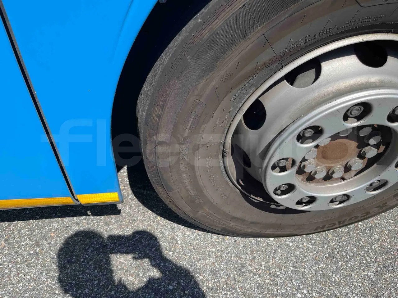 Mercedes-Benz Integro - First Axle Left Side: Tyre Size