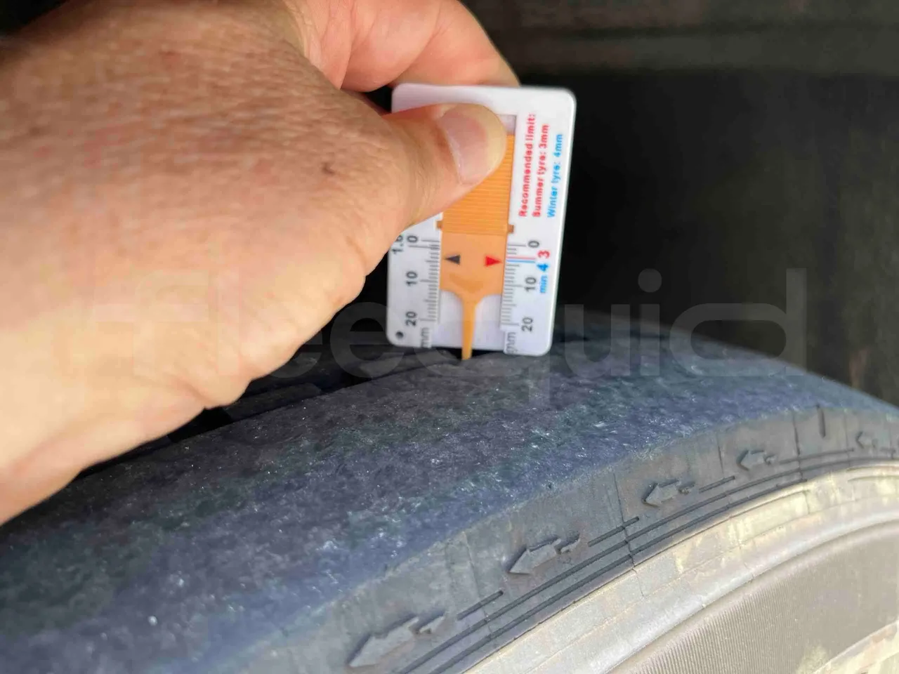 Mercedes-Benz Integro - First Axle Left Side: Tyre Tread