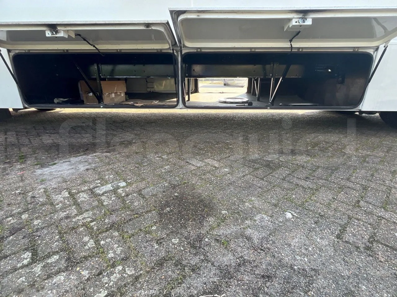 Man A91 A91 - EUR5 - 213kW - 12.7m - luggage rack photo