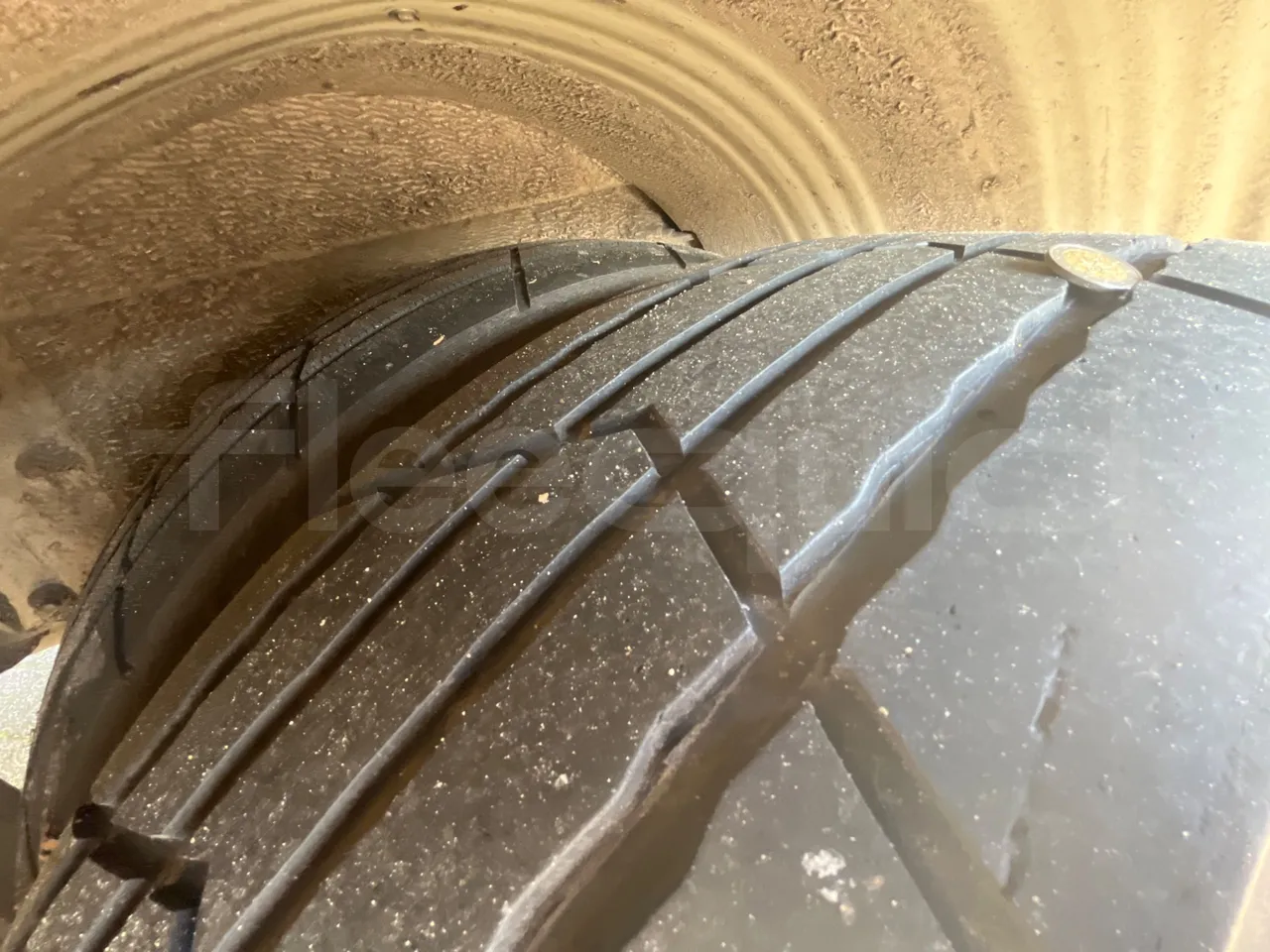 Man A91 A91 - EUR5 - 213kW - 12.7m - front left tire measurements