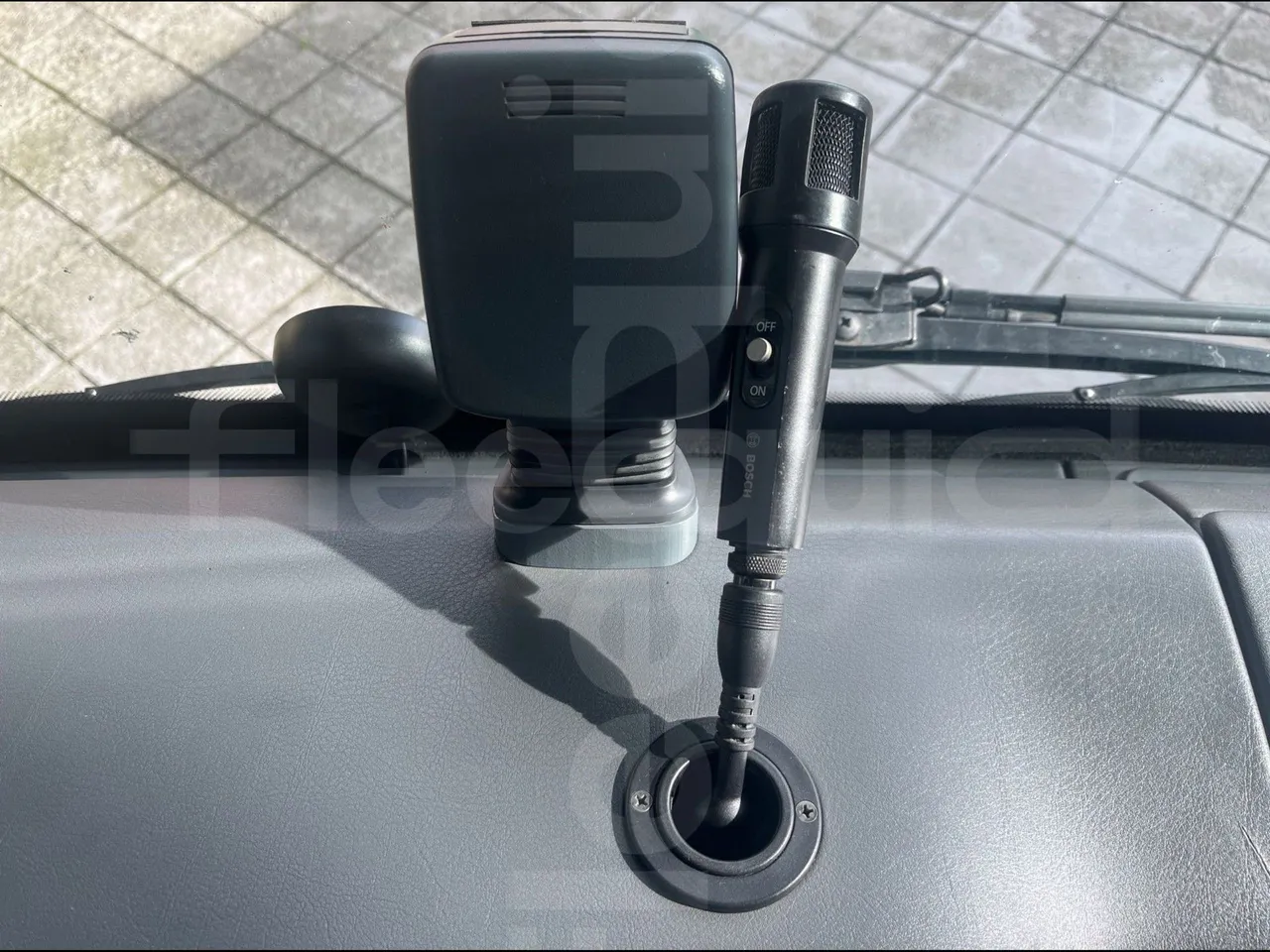 Man Lion's Coach L - Euro6 - 324kW - 13,8m - hostes microphone accessories photo