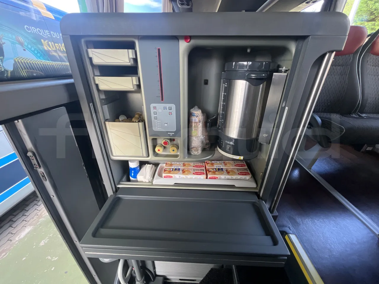 Man Lion's Coach L - Euro6 - 324kW - 13,8m - coffee machine accessories