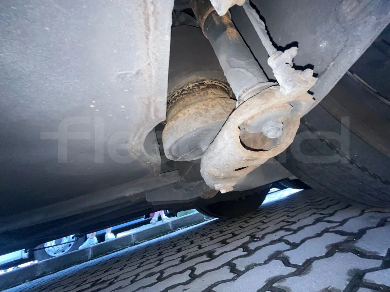 Man Lion's Coach L - Euro6 - 324kW - 13,8m - front brake calipers left