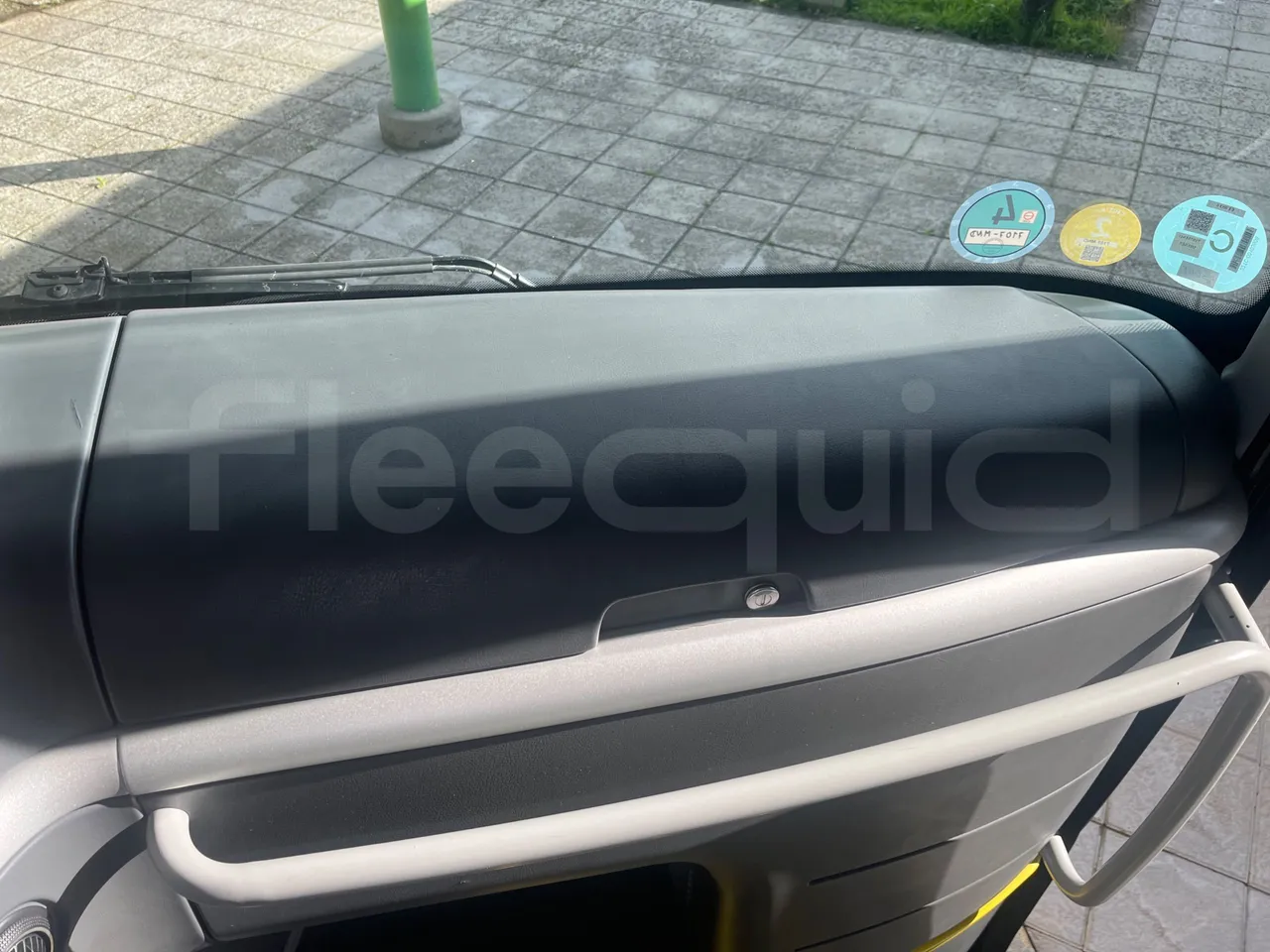 Man Lion's Coach L - Euro6 - 324kW - 13,8m - seat plate photo