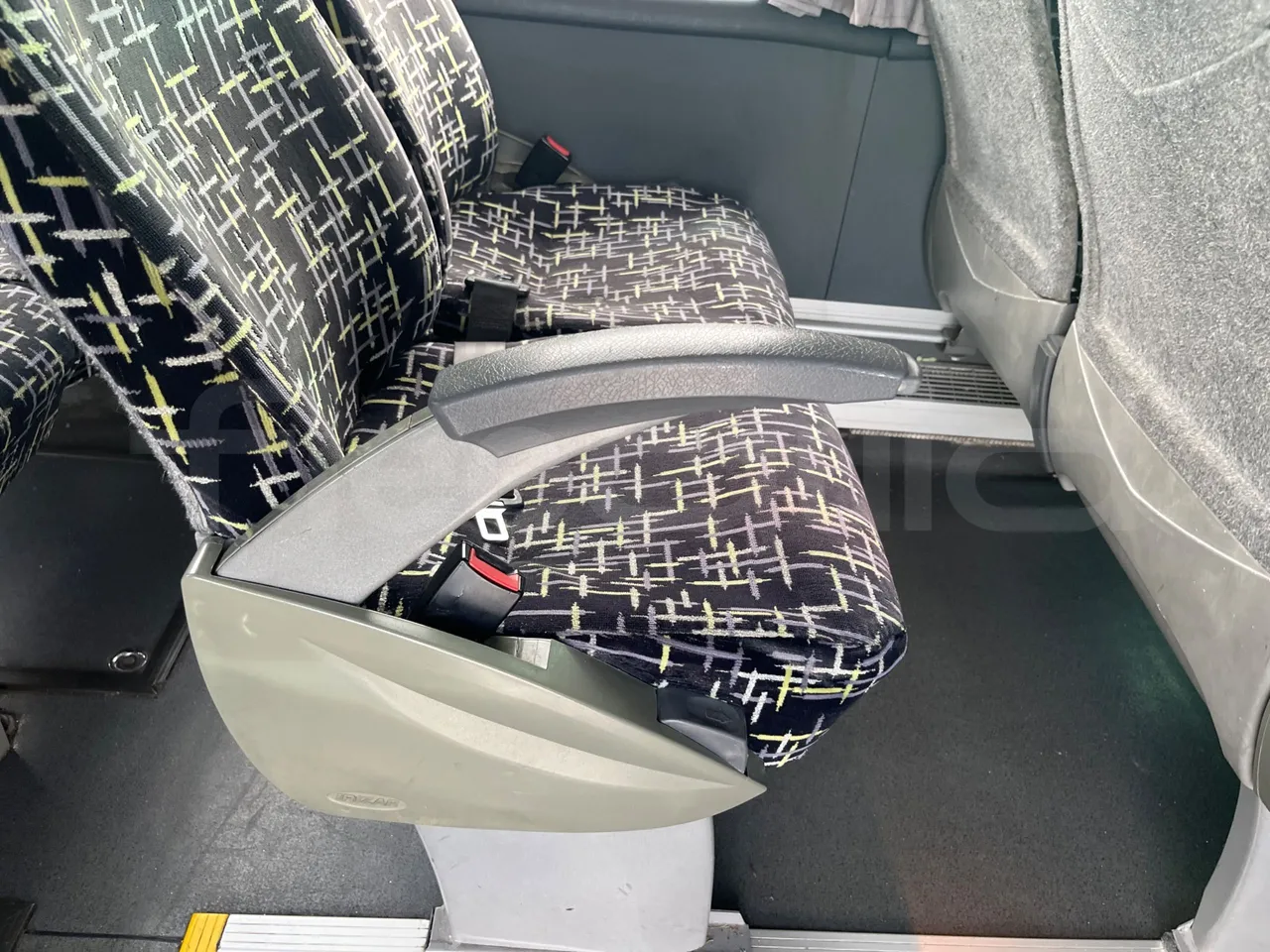 Irizar 397E.1238 MRSG 1238MRSG - Euro 5 - 279 kW - 12 mt - armrest detail photo