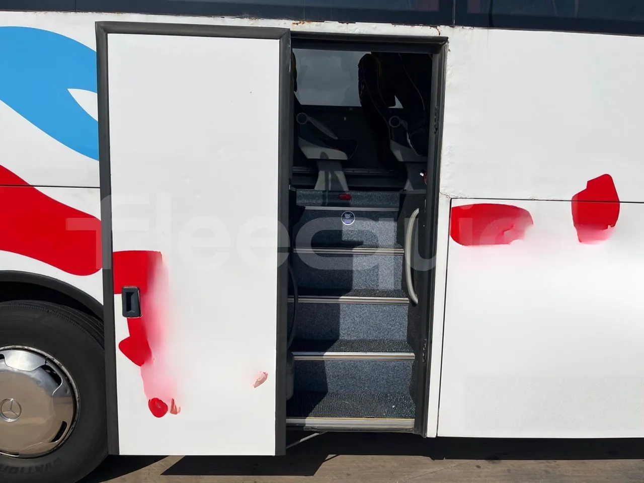 Vdl Andecar V V -EUR4- 340kW -12.2m - front door 2 open