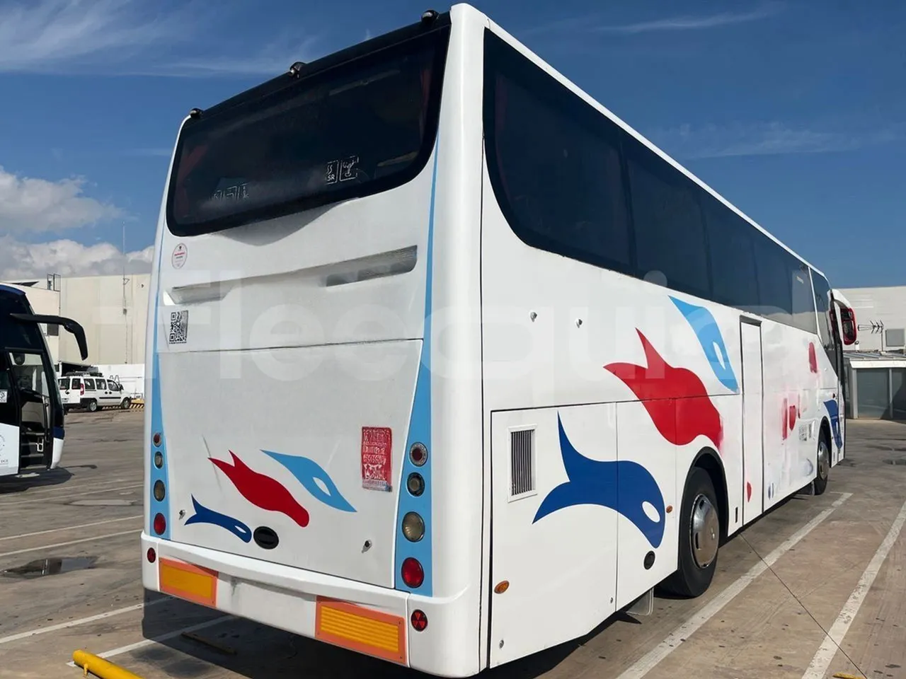 Vdl Andecar V V -EUR4- 340kW -12.2m - 3/4 right rear doors closed
