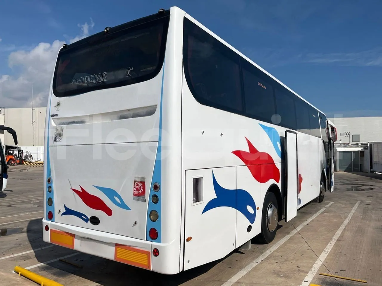 Vdl Andecar V V -EUR4- 340kW -12.2m - 3/4 right rear doors open