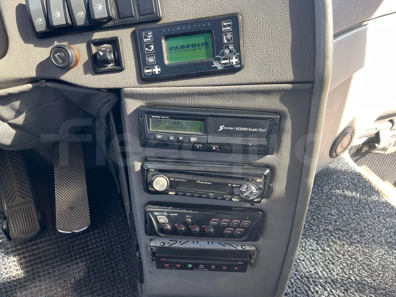 Vdl Andecar V V -EUR4- 340kW -12.2m - radio accessories photo