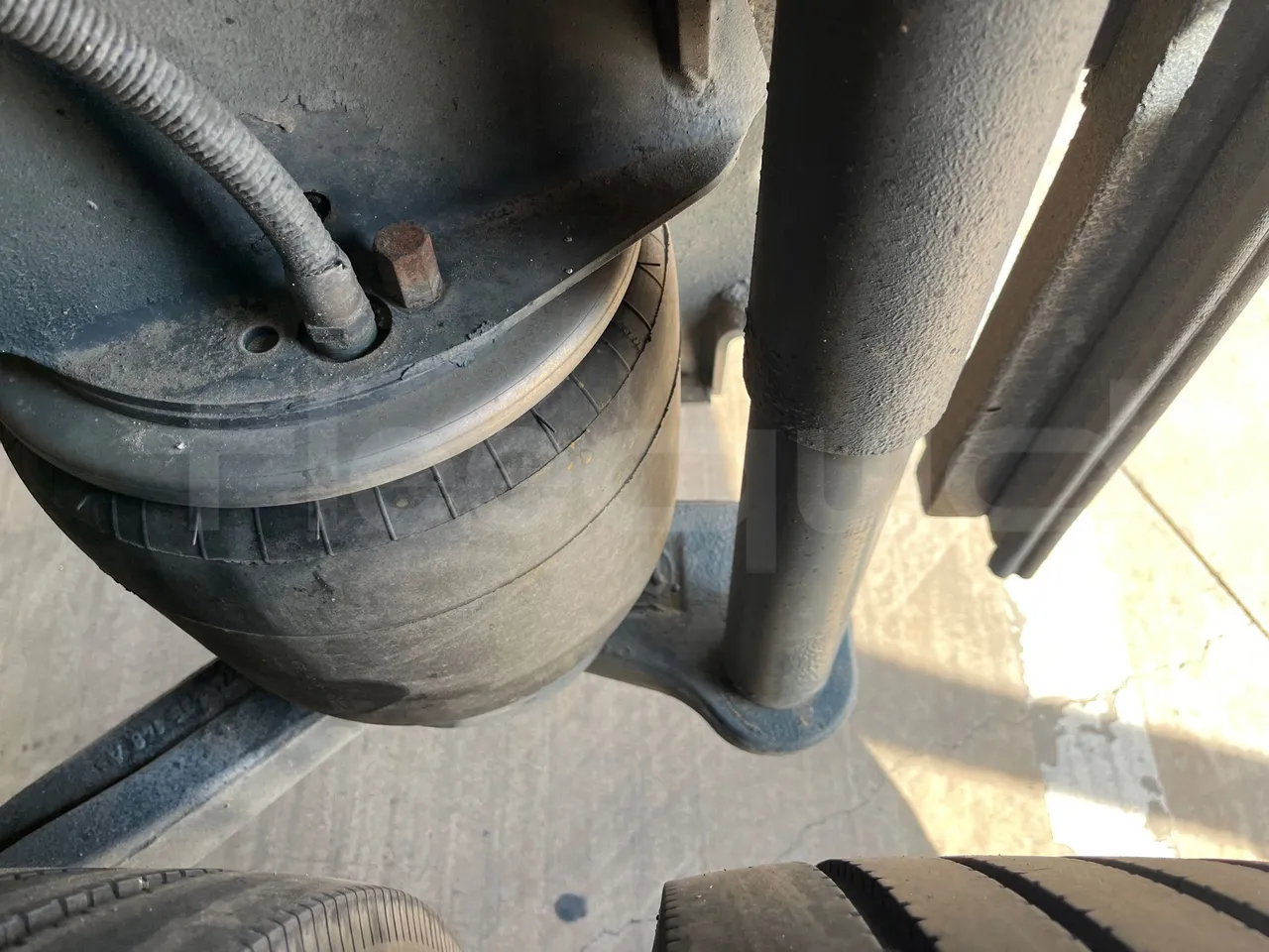 Vdl Andecar V V -EUR4- 340kW -12.2m - axel 2 air springs 1 left