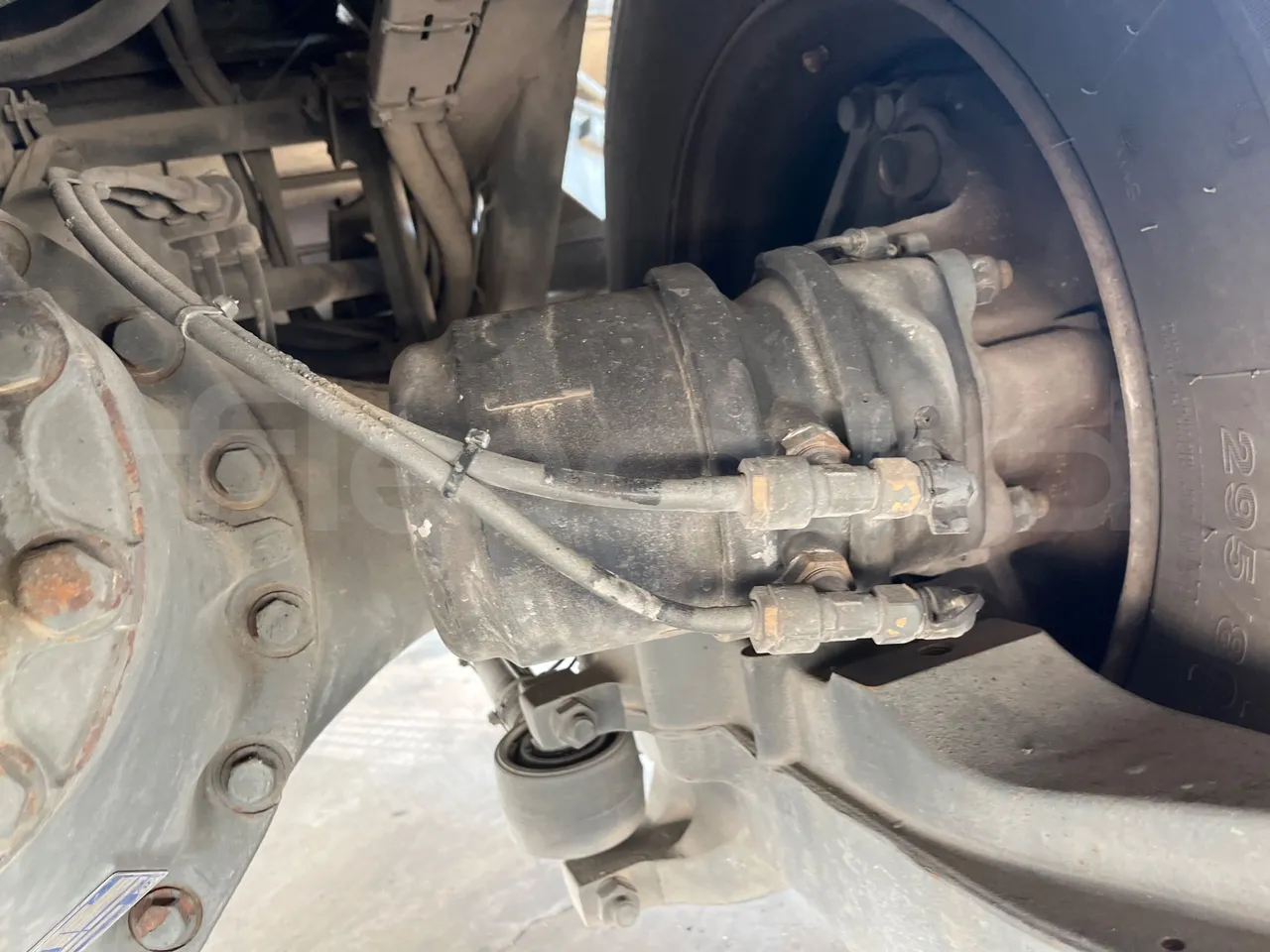 Vdl Andecar V V -EUR4- 340kW -12.2m - axle 2 caliper brakes left