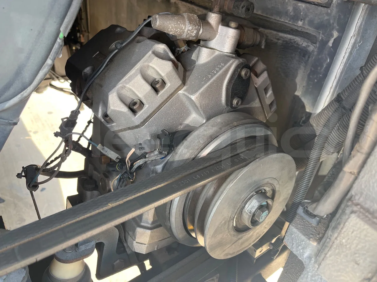 Vdl Andecar V V -EUR4- 340kW -12.2m - air conditioning compressor