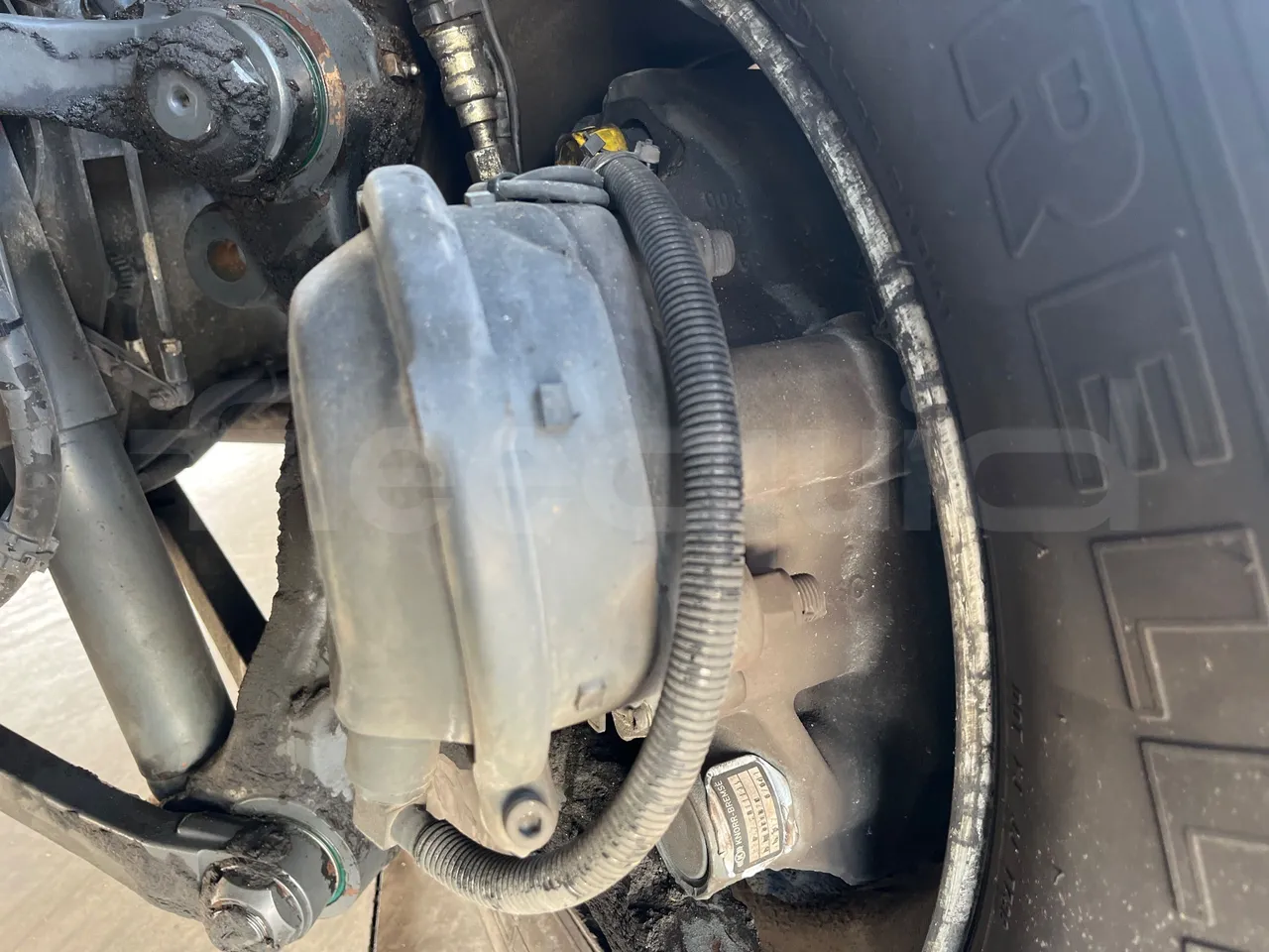Vdl Andecar V V -EUR4- 340kW -12.2m - front brake calipers left