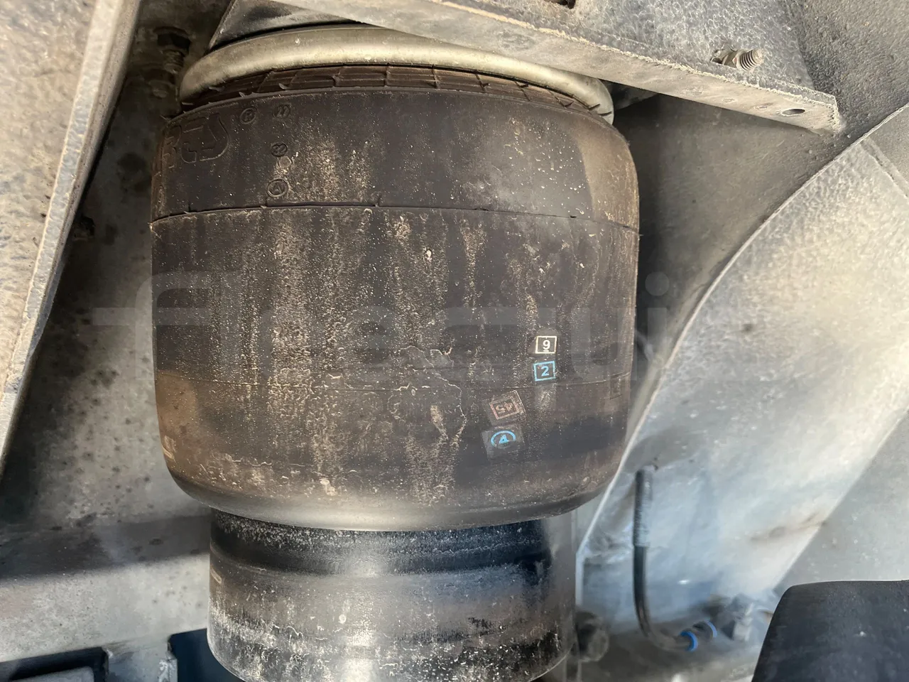 Vdl Andecar V V -EUR4- 340kW -12.2m - front shock absorbers right
