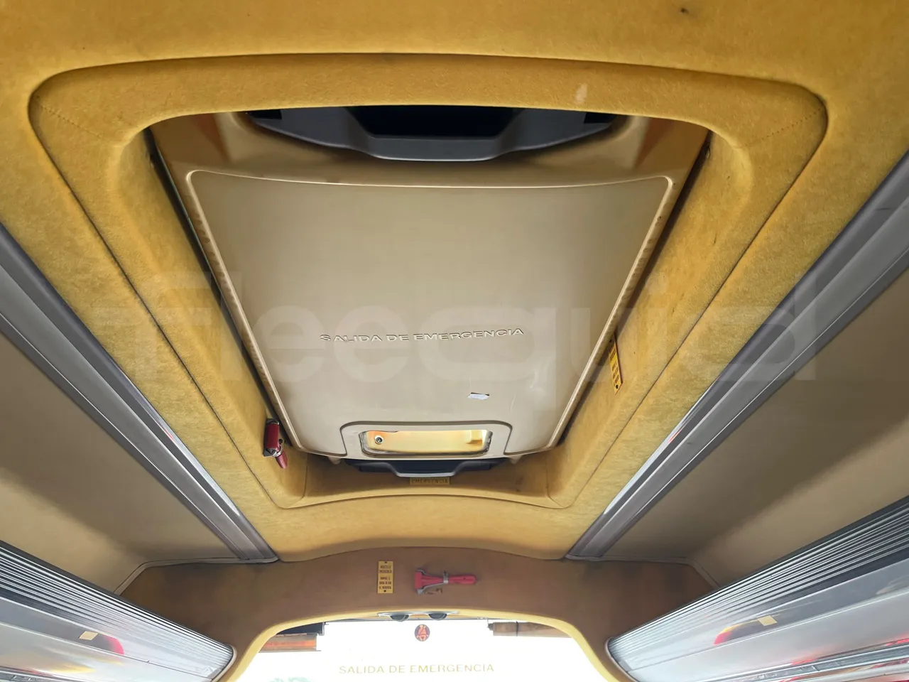 Vdl Andecar V V -EUR4- 340kW -12.2m - roof hatch 1