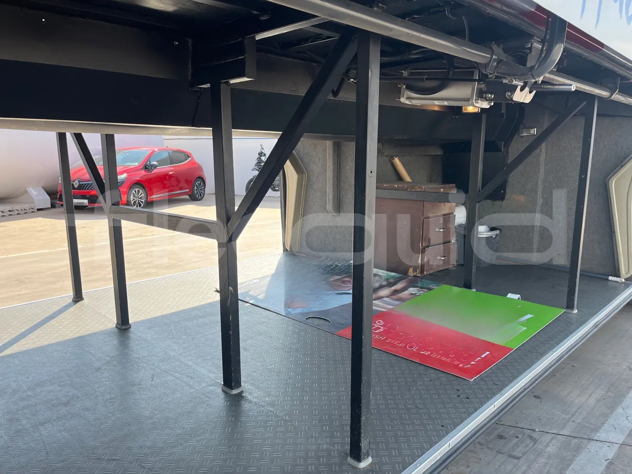 Vdl Andecar V V -EUR4- 340kW -12.2m - internal frame rust check