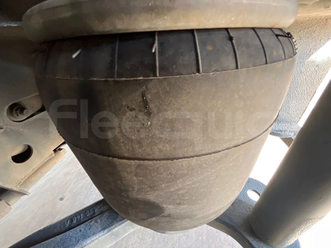 Vdl Andecar V V -EUR4- 340kW -12.2m - axle 2 shock absorbers 2 left