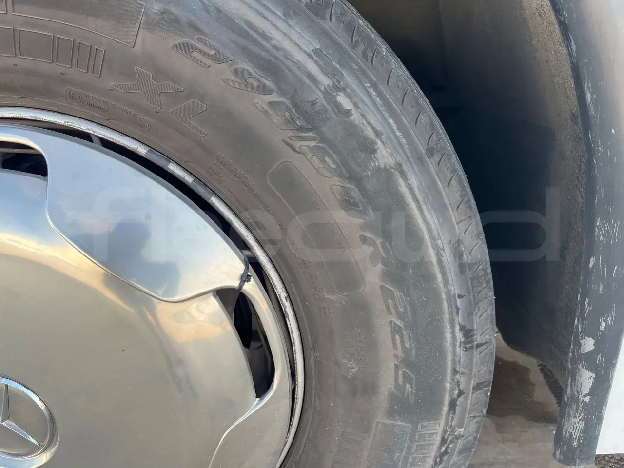 Vdl Andecar V V -EUR4- 340kW -12.2m - rear left tire photo
