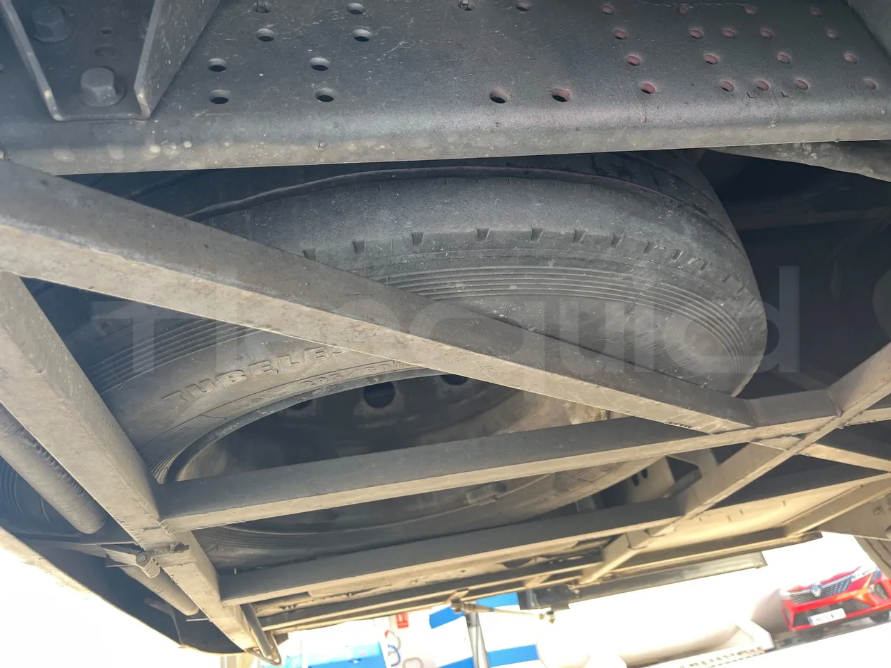 Vdl Andecar V V -EUR4- 340kW -12.2m - spare wheel