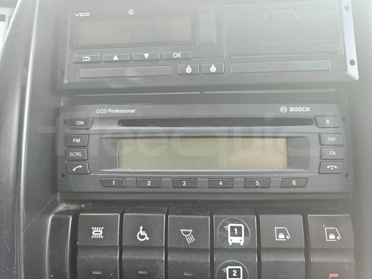 Iveco Magelys SFR2XX - Euro6 - 12,83m - 294kw - radio accessories photo