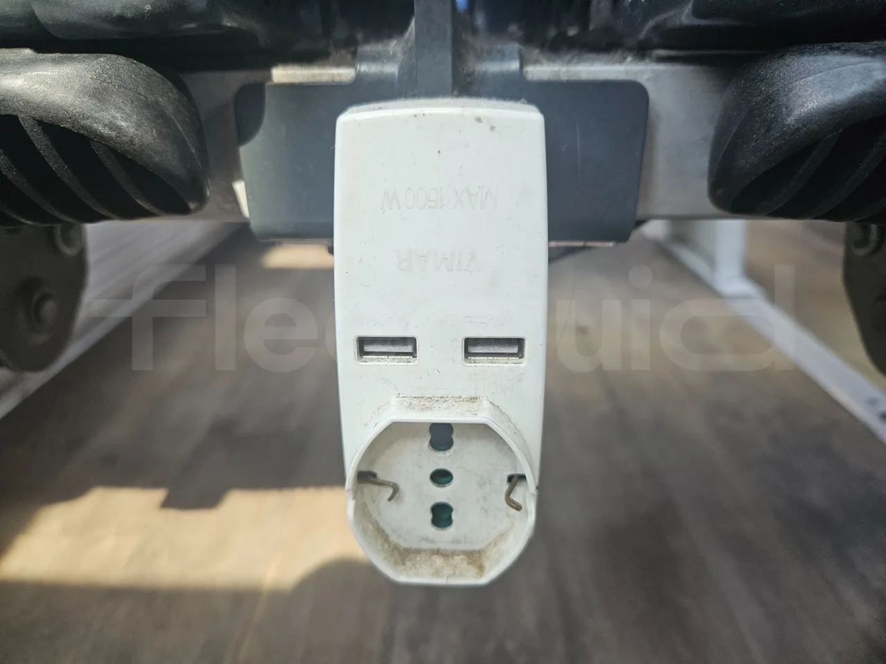 Iveco Magelys SFR2XX - Euro6 - 12,83m - 294kw - usb charging detail