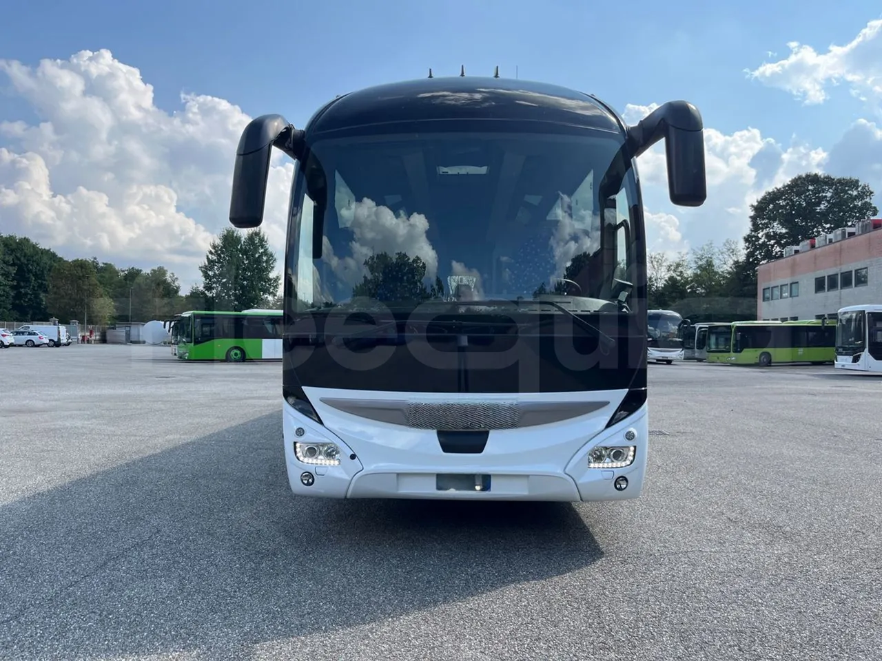 Iveco Magelys SFR2XX - Euro6 - 12,83m - 294kw - front photo