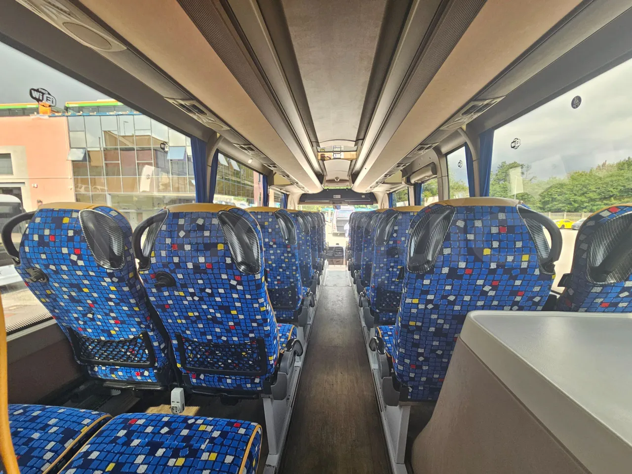 Iveco Magelys SFR2XX - Euro6 - 12,83m - 294kw - forward view middle aisle