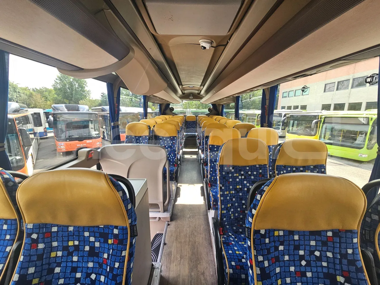 Iveco Magelys SFR2XX - Euro6 - 12,83m - 294kw - reverse view middle aisle