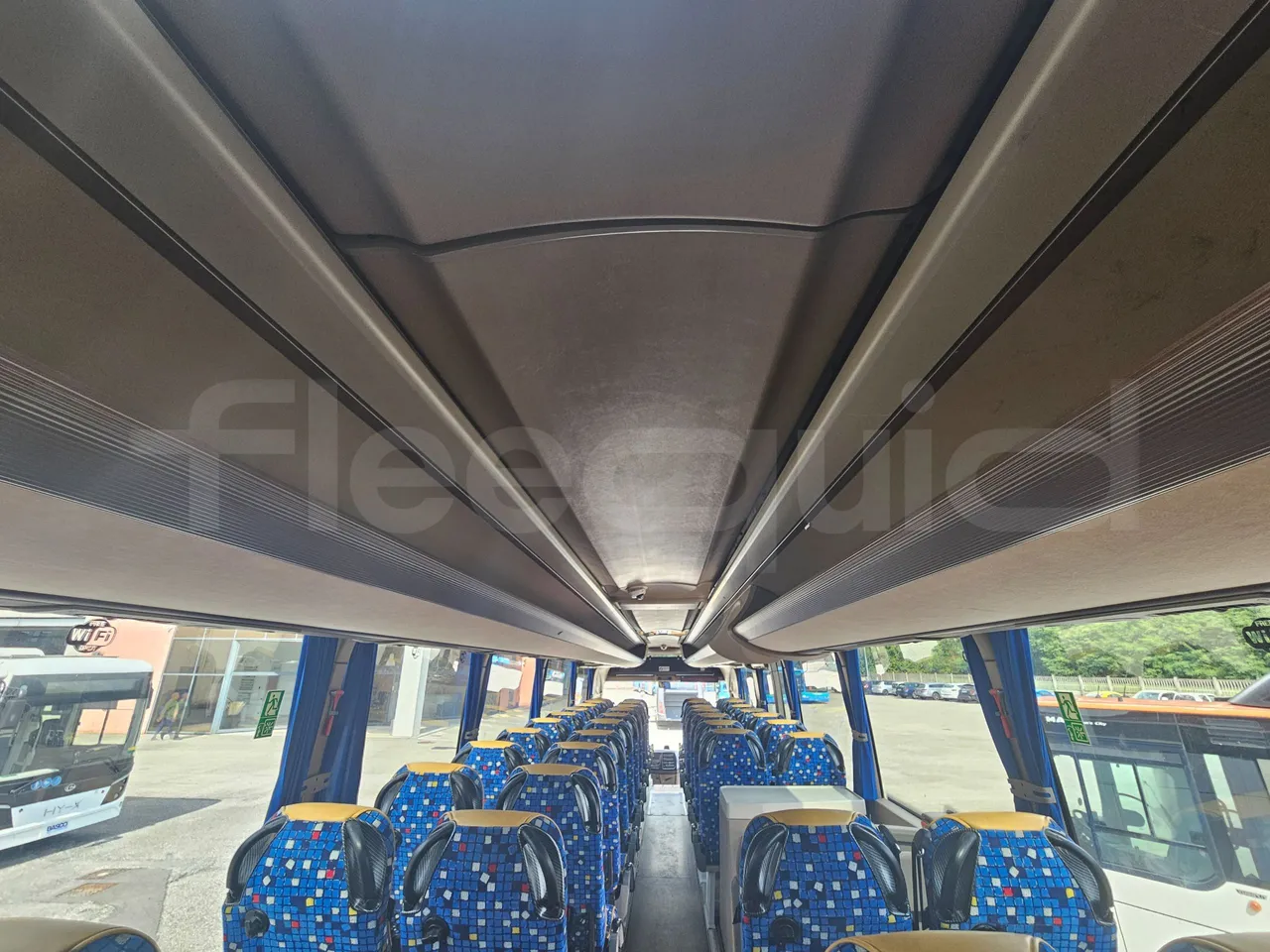 Iveco Magelys SFR2XX - Euro6 - 12,83m - 294kw - overhead compartments photo