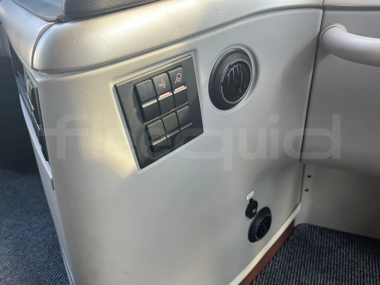 Man Lion's Coach JOACB - EUR6 - 309kW - 12.101m - radio accessories photo