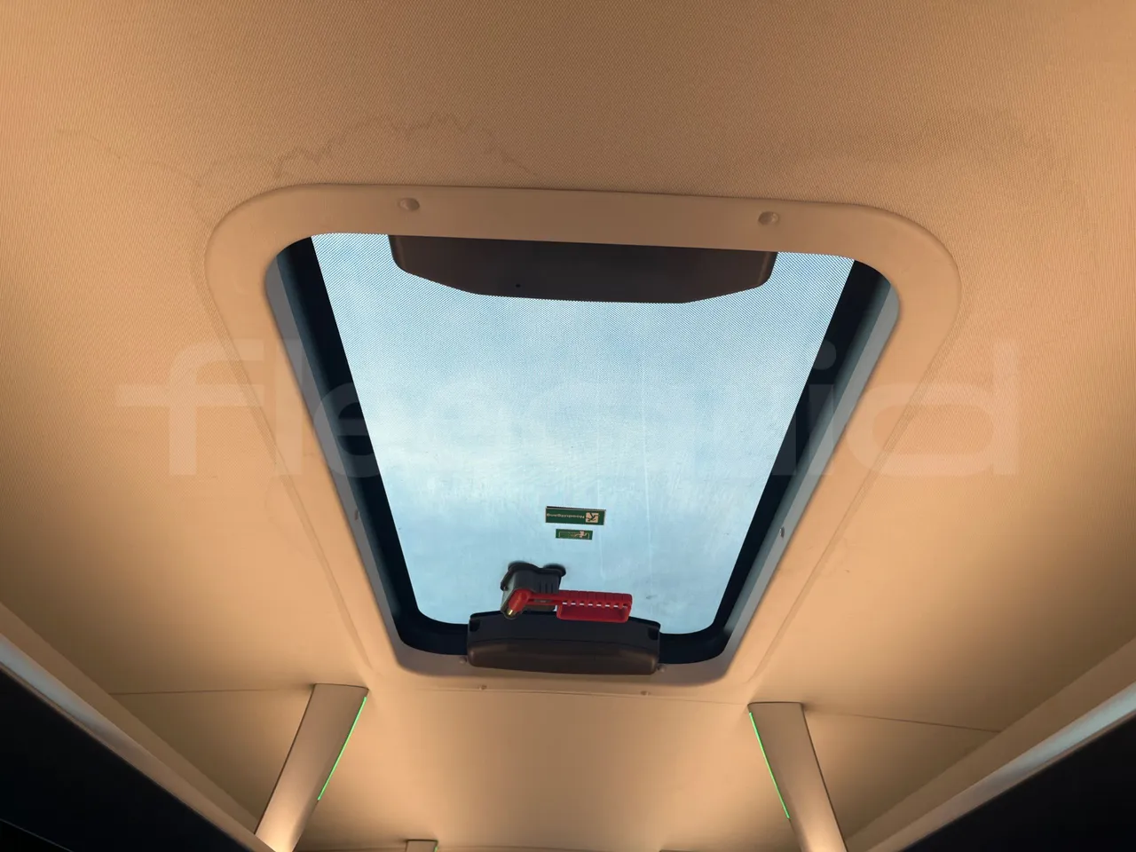 Man Lion's Coach JOACB - EUR6 - 309kW - 12.101m - roof hatch 1