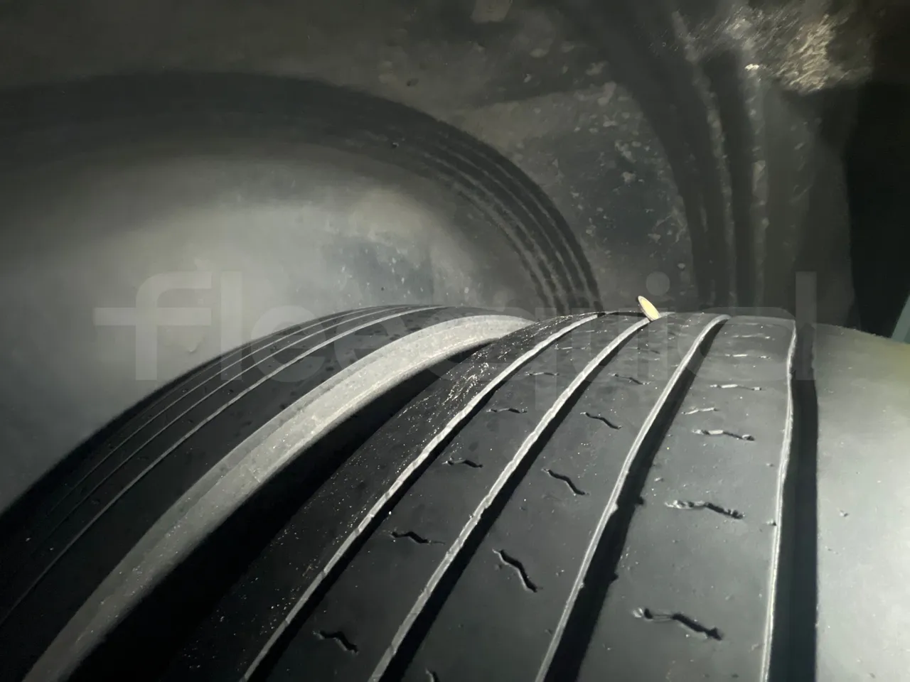 Man Lion's Coach JOACB - EUR6 - 309kW - 12.101m - tread condition second axle tires left