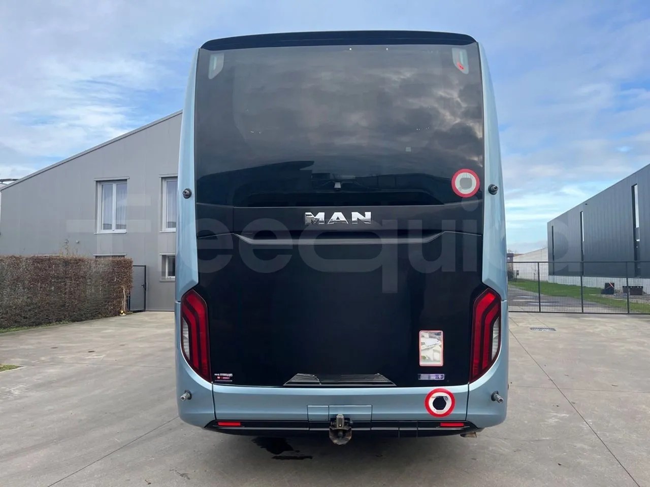 Man Lion's Coach JOACB - EUR6 - 309kW - 12.101m - rear hatch closed