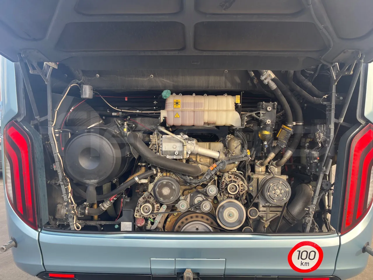 Man Lion's Coach JOACB - EUR6 - 309kW - 12.101m - rear hatch open