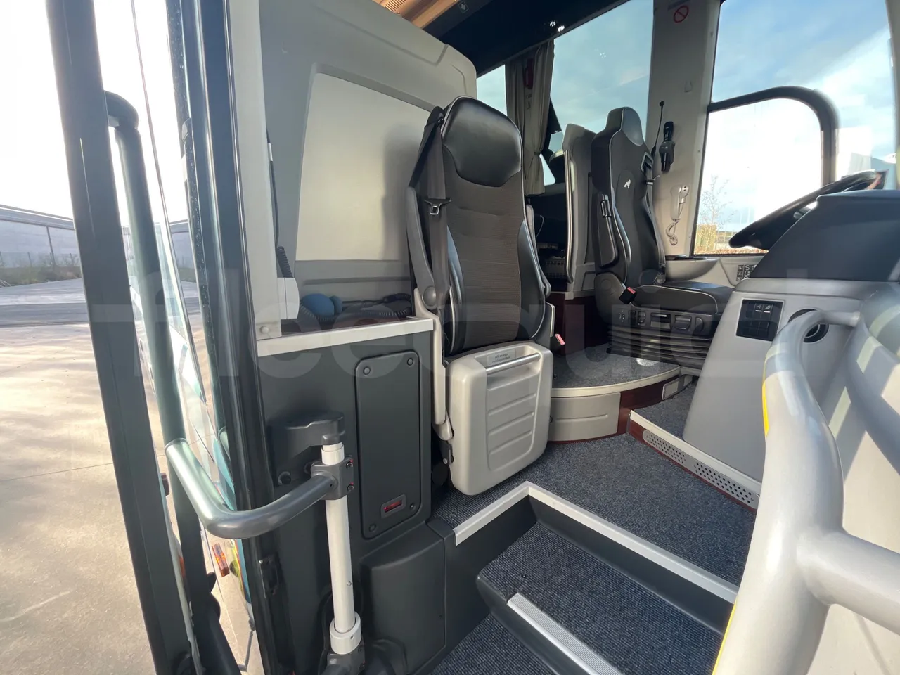 Man Lion's Coach JOACB - EUR6 - 309kW - 12.101m - hostess seat photo