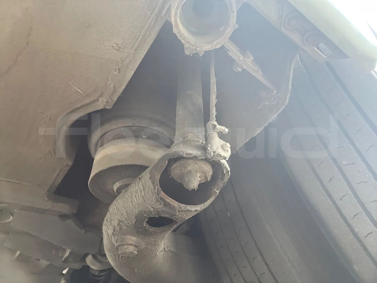 Man Lion's Coach JOACB - EUR6 - 309kW - 12.101m - axle 2 shock absorbers 1 right