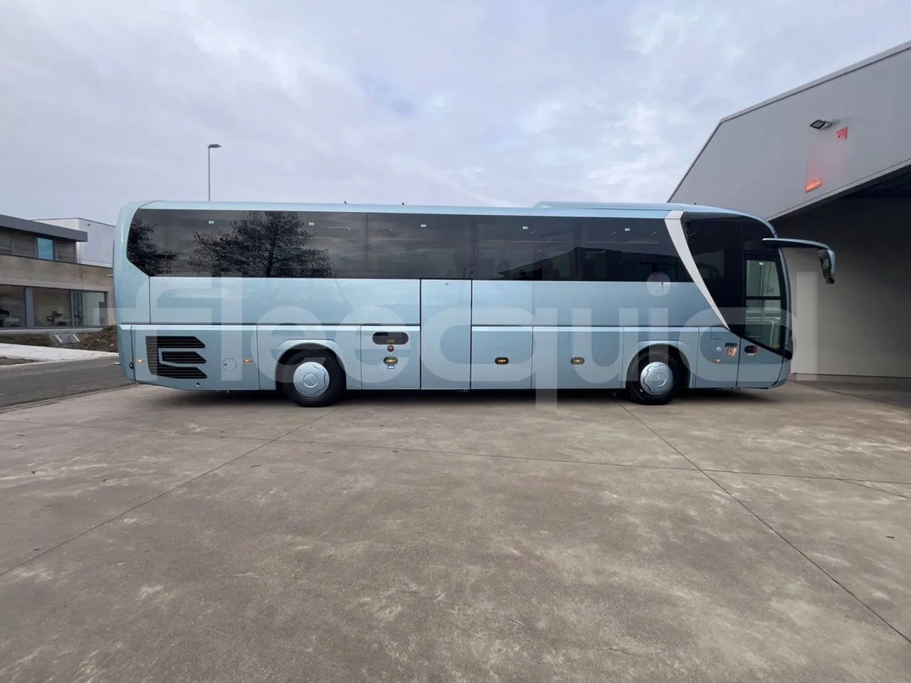 Man Lion's Coach JOACB - EUR6 - 309kW - 12.101m - right side doors closed