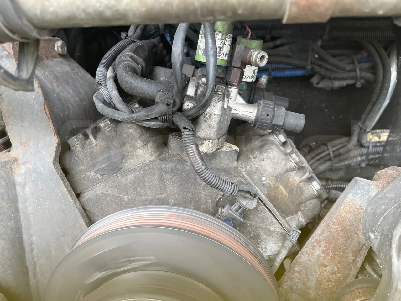 Solaris Urbino 18 - Euro 6 - 271 kW - 18 mt - air conditioning compressor