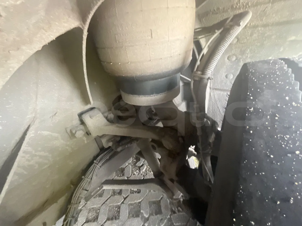 Solaris Urbino 18 - Euro 6 - 271 kW - 18 mt - front brake calipers right