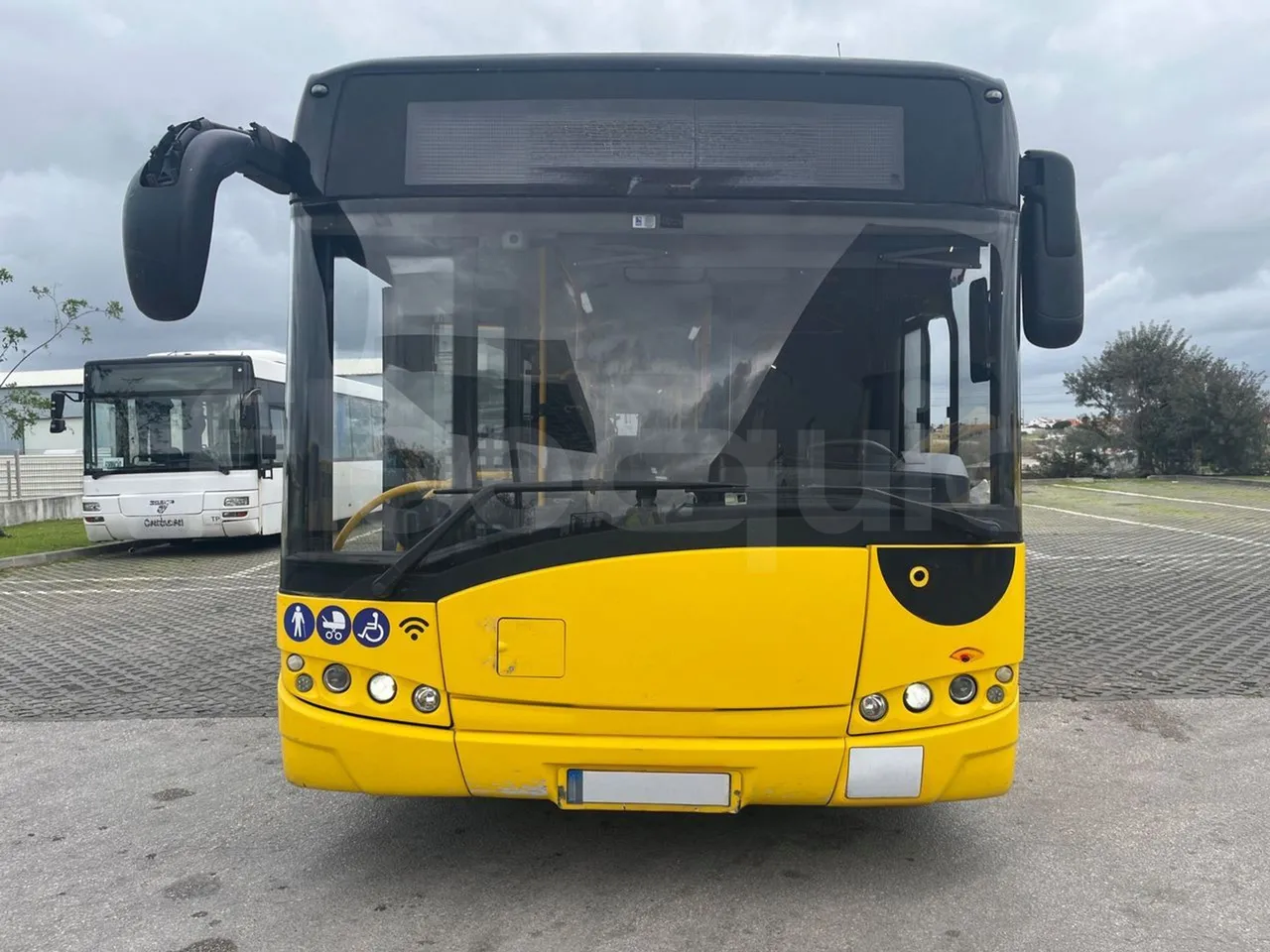 Solaris Urbino 18 - Euro 6 - 271 kW - 18 mt - front photo