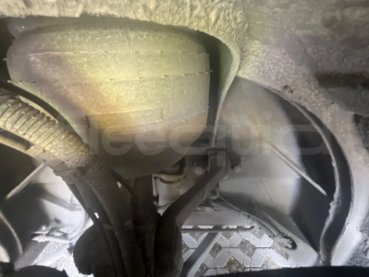 Solaris Urbino 18 - Euro 6 - 271 kW - 18 mt - front shock absorbers left