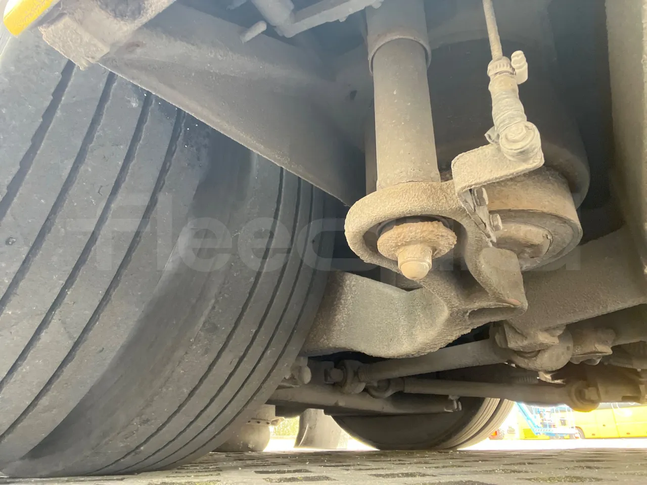 Solaris Urbino 18 - Euro 6 - 271 kW - 18 mt - axel 3 shock absorbers 1 right