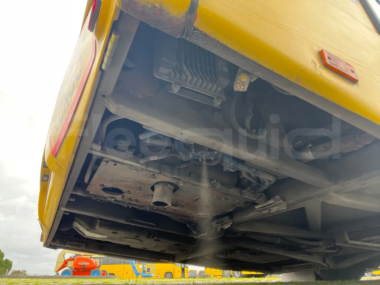 Solaris Urbino 18 - Euro 6 - 271 kW - 18 mt - axle 2 shock absorbers 1 left