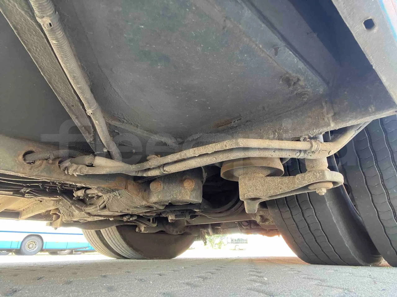 Setra S415 - First Axle Shock Absorbers Left Side